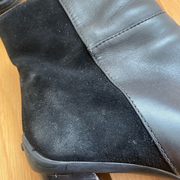 Tod’s Leather & Suede Round-Toe Booties - Picture 3 of 5